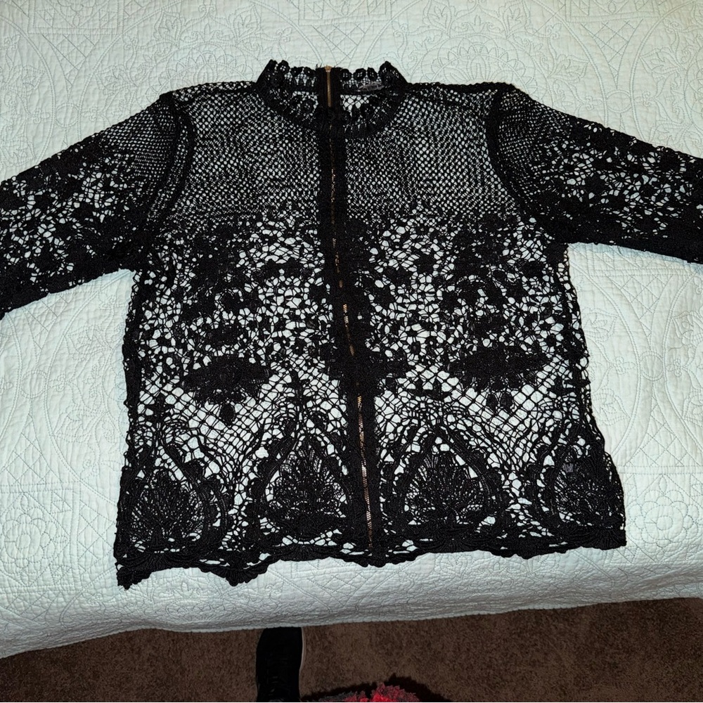 Black Lace Long Sleeve Top Size M-L